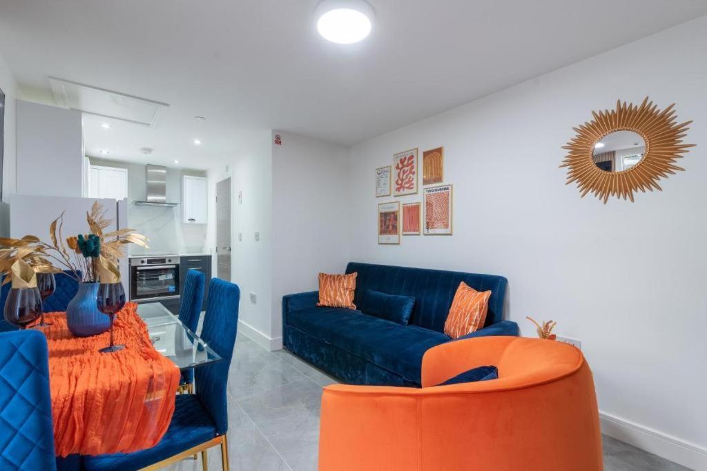 Luxurious Apartments - In Кардифф Экстерьер фото